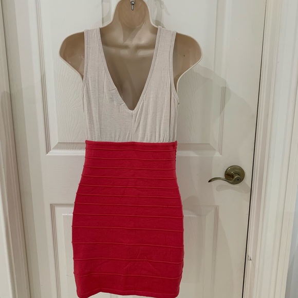 Hot Miami styles cream and coral bandage dress - Picture 6 of 6